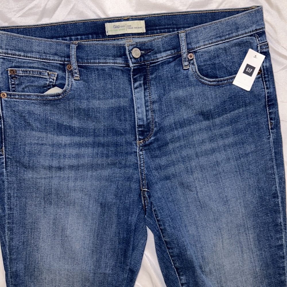 Women's Gap True Skinny Jeans Size 33R - NWT - Picture 3 of 15